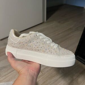 NWT Betsey Johnson SIDNY IVORY Sneakers